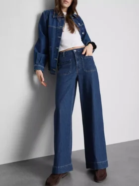 Jeans met wijde pijpen en zakken aan de voorkant