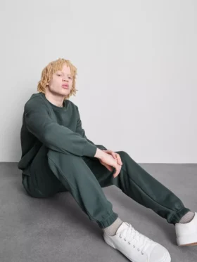 Joggingbroek met omgeslagen boorden