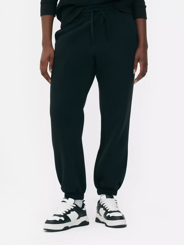 Joggingbroek met omgeslagen pijpen en trekkoord