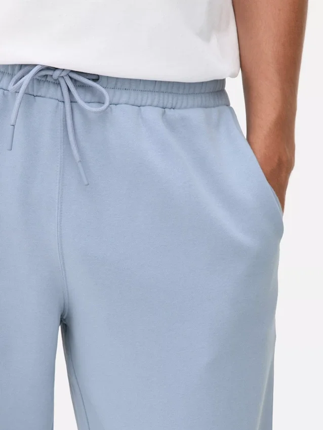 Joggingbroeken met omgeslagen pijpen