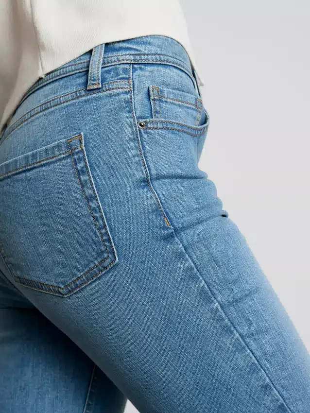 Katoenen denim flared jeans met middelhoge taille
