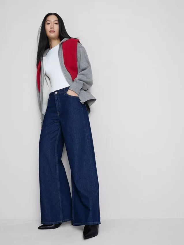 Katoenen denim jeans met middelhoge taille en wijde pijpen