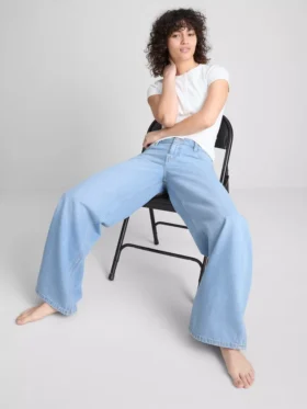 Katoenen denim jeans met middelhoge taille en wijde pijpen
