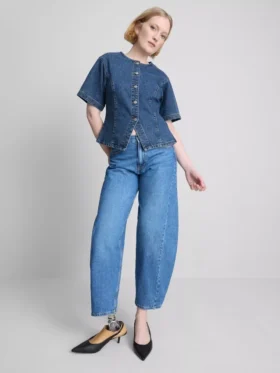 Katoenen denim top met getailleerde korte mouwen