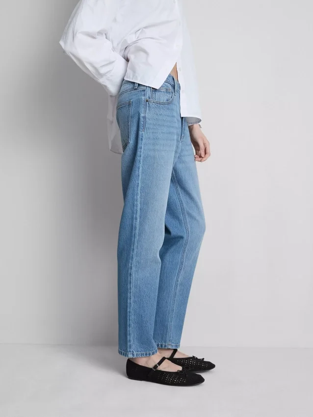 Katoenen denimjeans met middelhoge taille en rechte pijpen