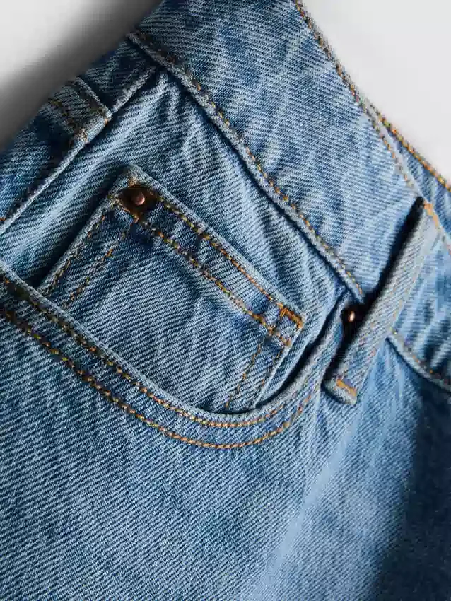 Katoenen denimjeans met middelhoge taille en rechte pijpen