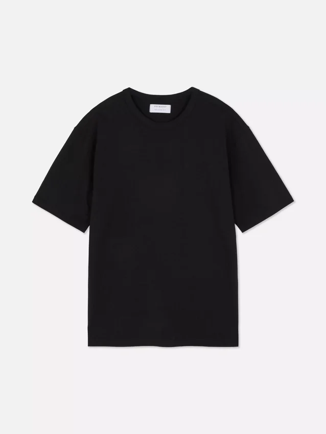 Katoenen T-shirt met omgezoomde hals en relaxte pasvorm