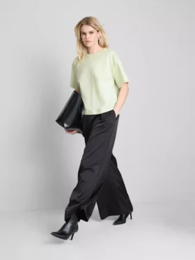 Katoenen T-shirt met ronde hals en boxy pasvorm
