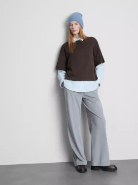 Katoenen T-shirt met ronde hals en boxy pasvorm