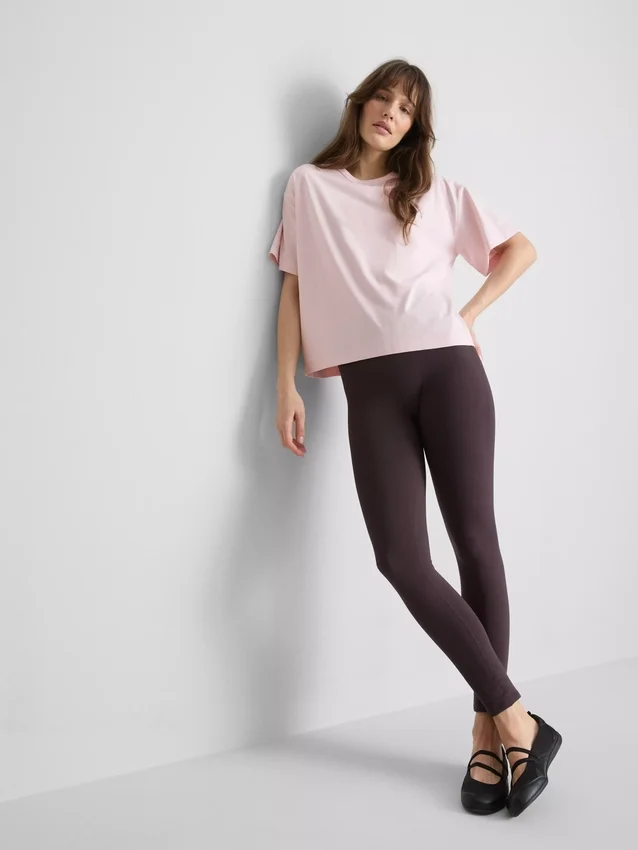 Katoenen T-shirt met ronde hals en boxy pasvorm