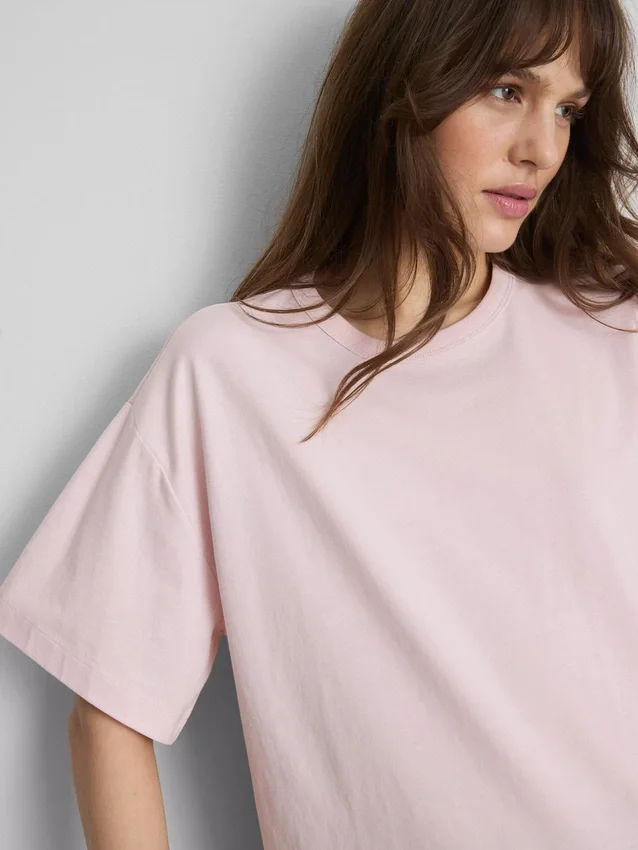 Katoenen T-shirt met ronde hals en boxy pasvorm