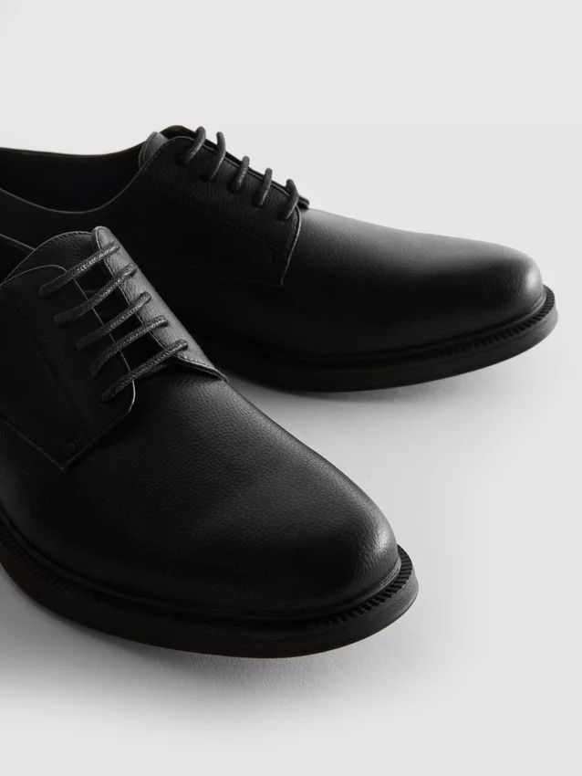 Klassieke derbyschoenen