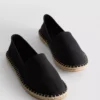 Klassieke espadrilles van canvas