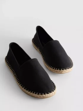 Klassieke espadrilles van canvas