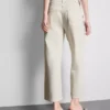 Korte denimjeans met wijde pijpen