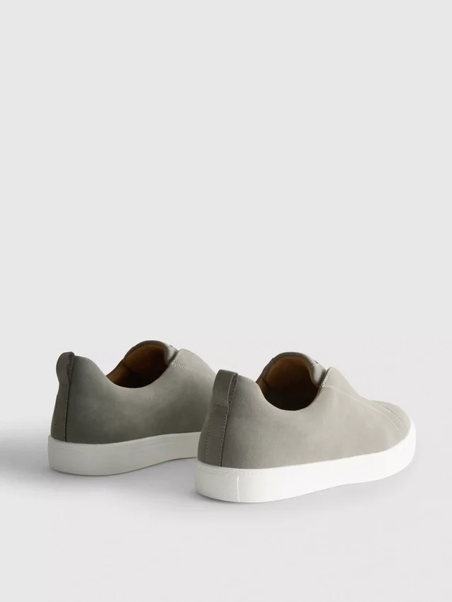 Lage sneakers zonder veters