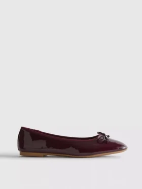 Lakballerina’s met platte schoenen