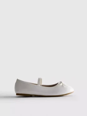 Lakballerina’s met platte schoenen
