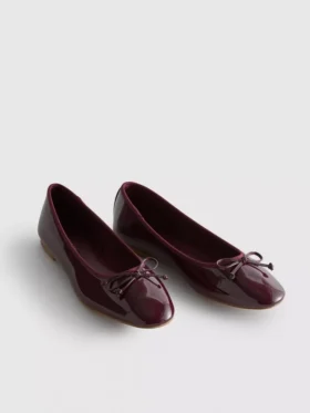 Lakballerina’s met platte schoenen