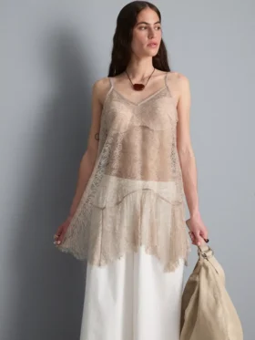 Lange, doorschijnende kanten cami-top