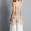 Lange, doorschijnende kanten cami-top