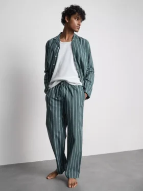 Lange pyjama's van gestreepte popeline