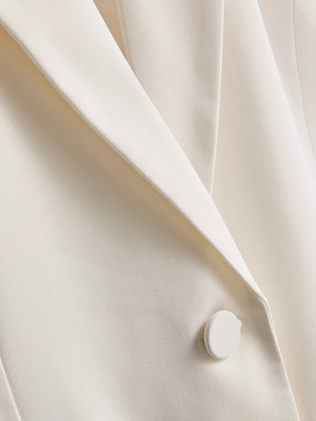 Lila blazer met enkele rij knopen
