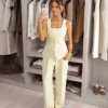 Lila vest met ronde hals