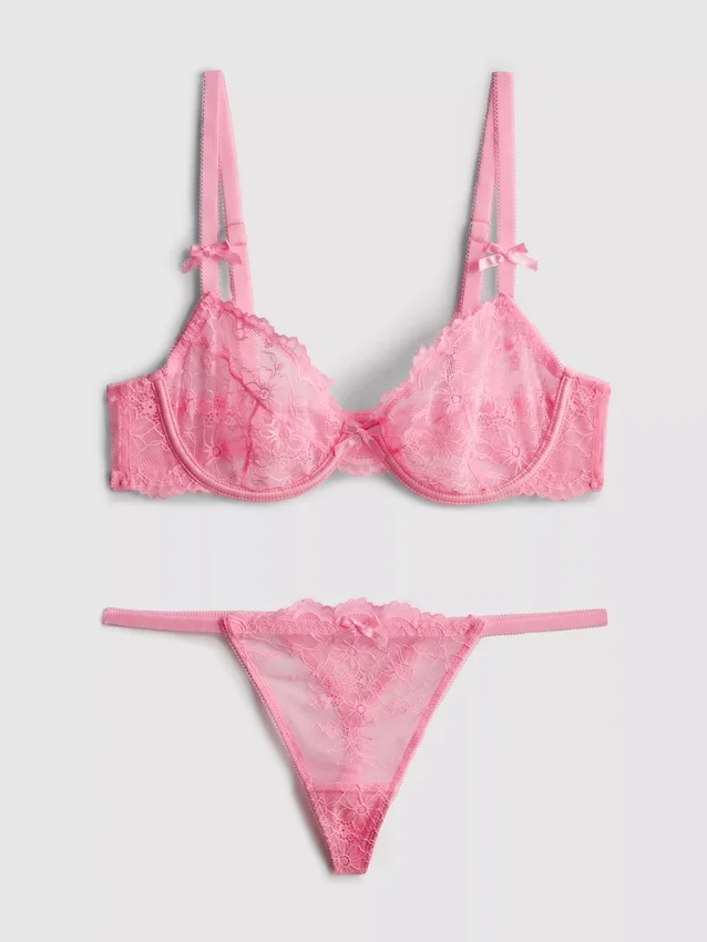 Lingerieset met beugels en kant