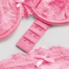 Lingerieset met beugels en kant