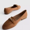 Loafers met brede pasvorm en lage neus
