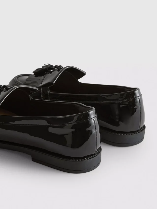 Loafers met brede pasvorm in lakleder