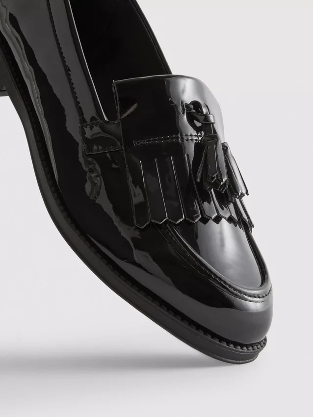 Loafers met brede pasvorm in lakleder