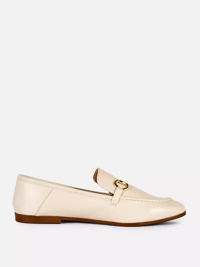 Loafers van imitatieleer met trensdetails