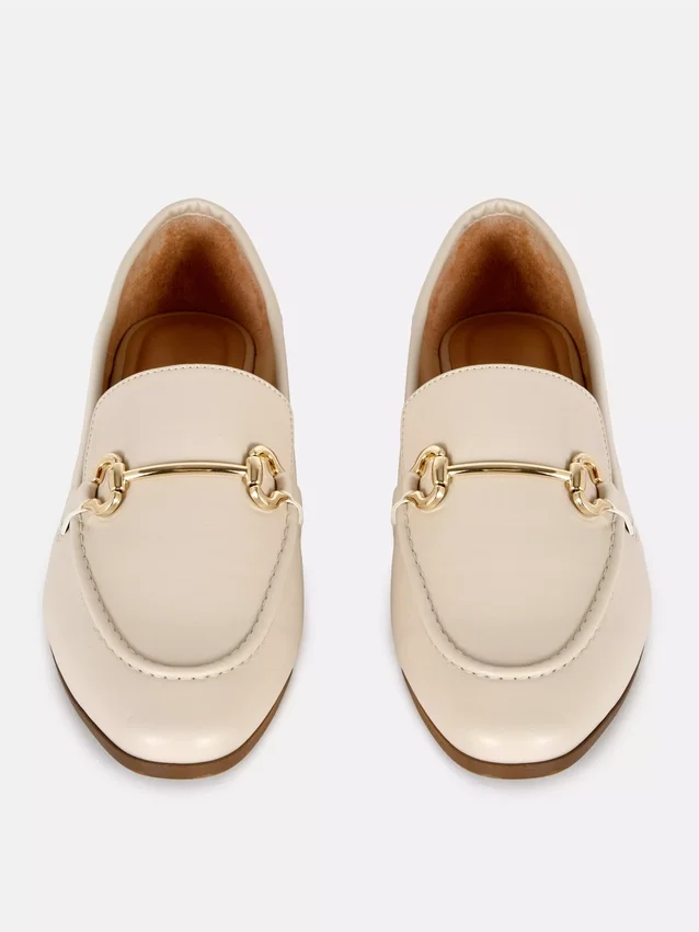 Loafers van imitatieleer met trensdetails