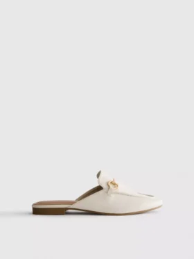 Loafers van kunstleer met snaffle-bit-gespen