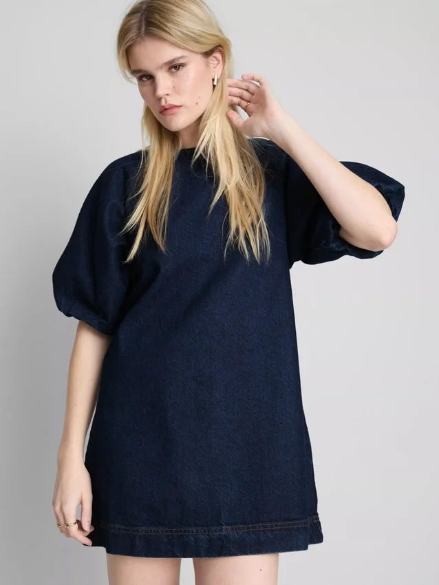 Mini-jurk van katoenen denim met pofmouwtjes