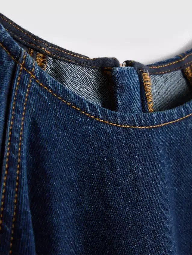 Mini-jurk van katoenen denim met pofmouwtjes
