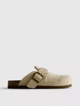 Mule-klompen met gesp
