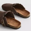 Mule-pantoffels met gesloten teen