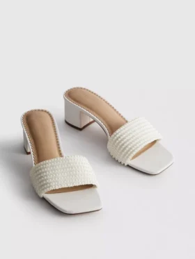 Mule-sandalen met blokhak en imitatieparels