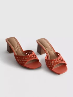 Mule-sandalen met vierkante neus en blokhak