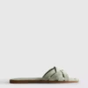 Mules met geweven bandjes