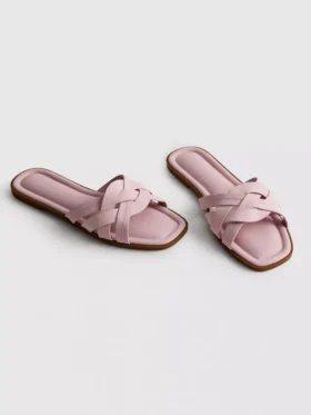 Mules met geweven bandjes