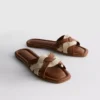 Mules met geweven bandjes