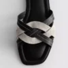 Mules met geweven bandjes