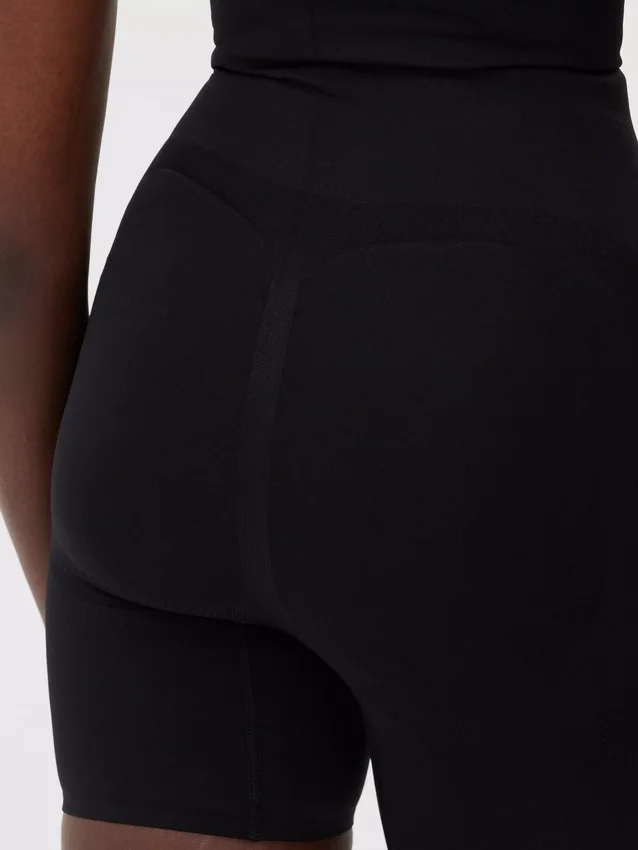 Naadloze bumlift-short