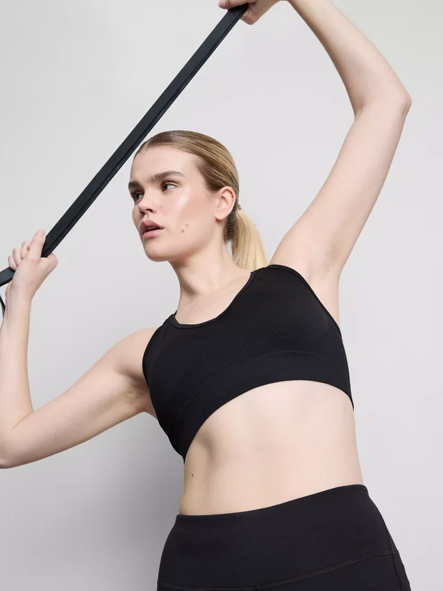 Naadloze crop top met gekruiste rug voor sport