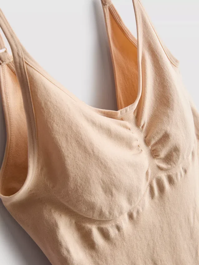 Naadloze, figuurcorrigerende bodysuit