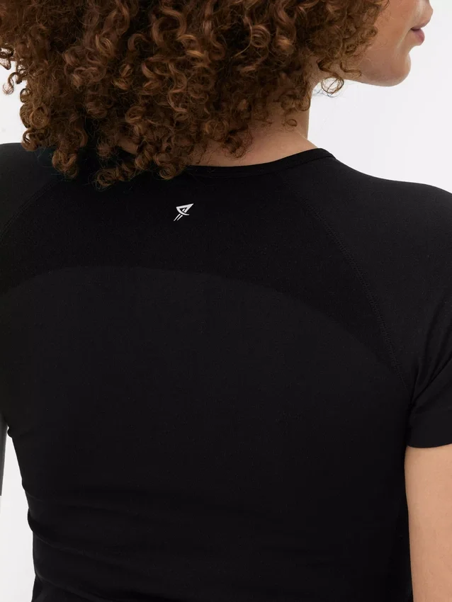 Naadloze sporttop met korte mouwen